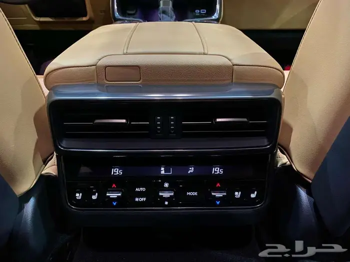 لكزس ال اكس 600 BB 2023 ابيض ماشيه 21000كم 11