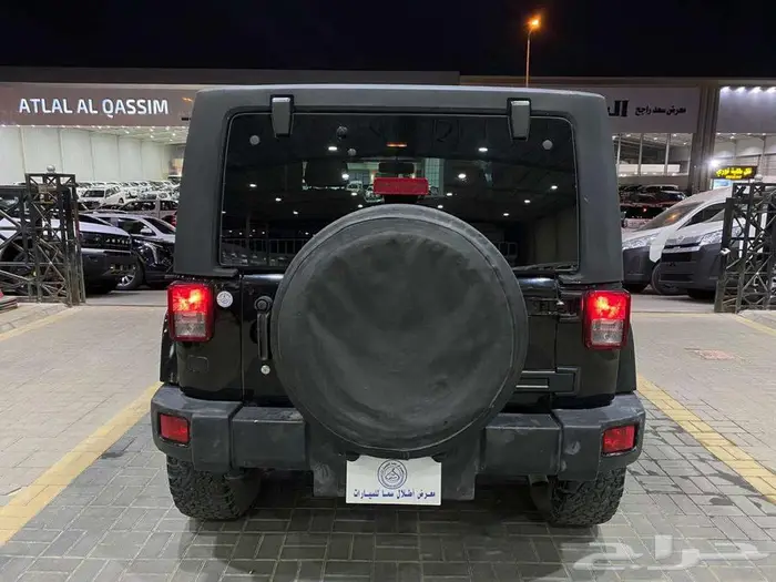 جيب رنجلر سبورت 2015 اسود ماشيه 154000كم 6