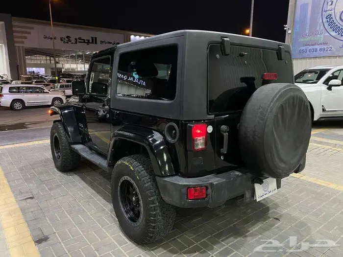 جيب رنجلر سبورت 2015 اسود ماشيه 154000كم 7