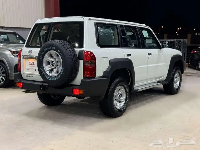 نيسان باترول GL VTC موديل 2023 جديد 2