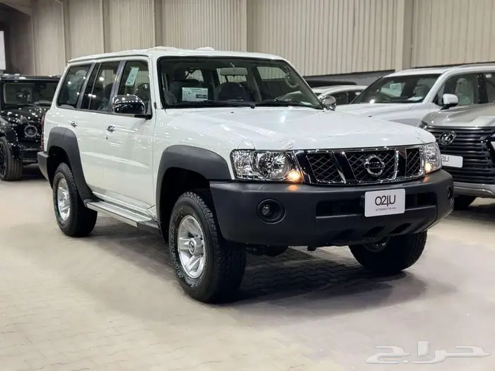 نيسان باترول GL VTC موديل 2023 جديد 1