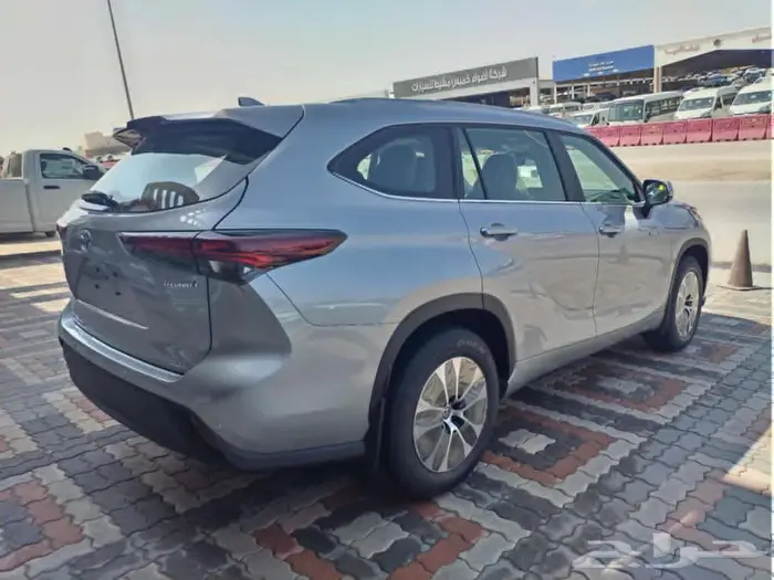 تويوتا هايلاندر 2025 GLE دفع رباعي عبداللطيف جميل 14