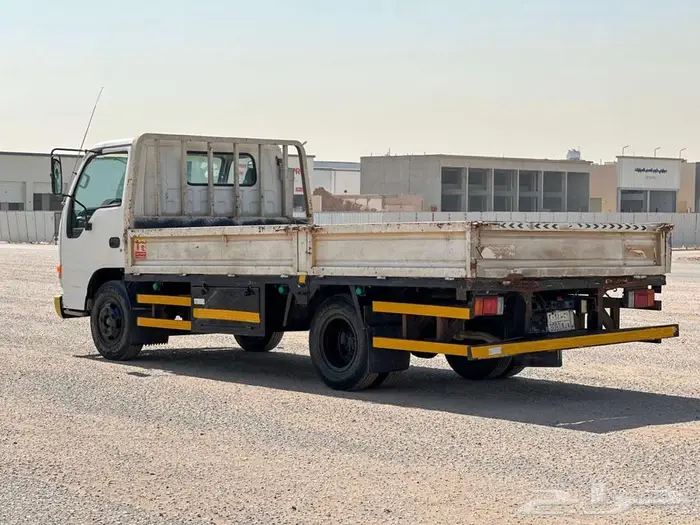 ايسوزو دينا 1998 - 4 طن 4