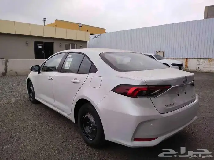 تويوتا كورولا موديل 2026 ستاندر المحرك 2000 2