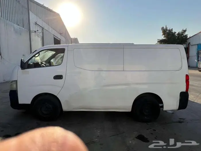 NISSAN URVAN 2014 1