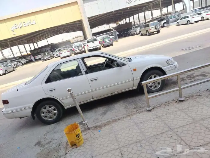 توياتا كامري 1999 ابيض جير عادي زجاج كهرب ب 6000 ريال 1