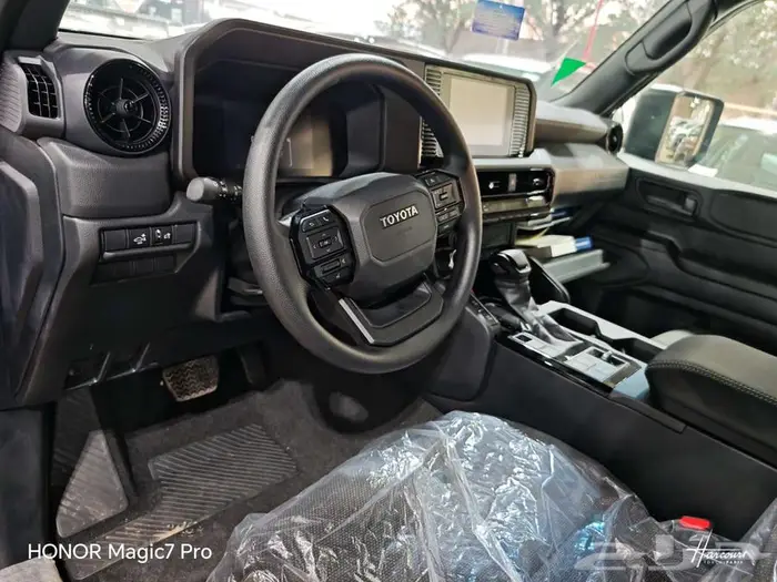 تويوتا برادو TX بنزين موديل 2025 13