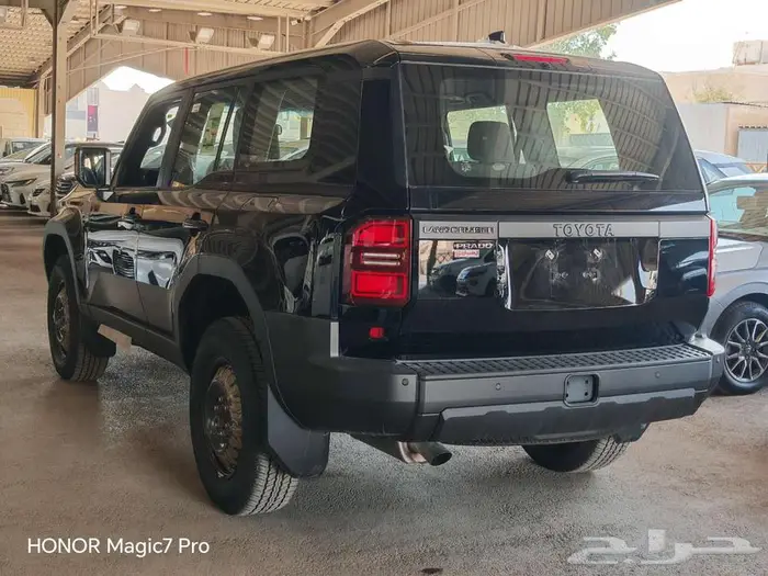 تويوتا برادو TX بنزين موديل 2025 20