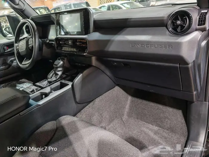 تويوتا برادو TX بنزين موديل 2025 26