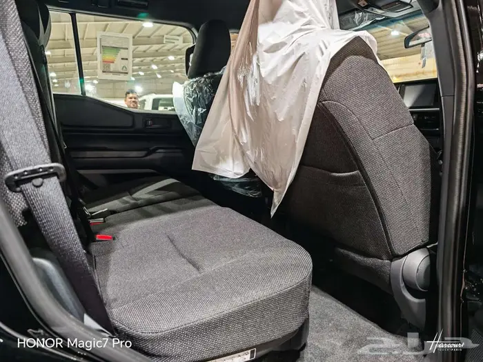 تويوتا برادو TX بنزين موديل 2025 31