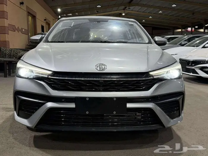 ام جي 5 ستاندر الشكل الجديد 2025 خصومات الكاش 0