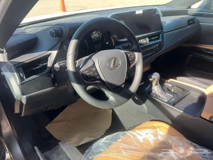 تتوفر فئات لكزس ES 2025 كاش وتقسيط جميع الالوان 5