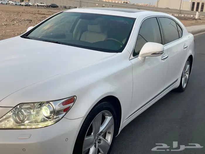 لكزس 460 لارج ابيض لؤلؤي 2