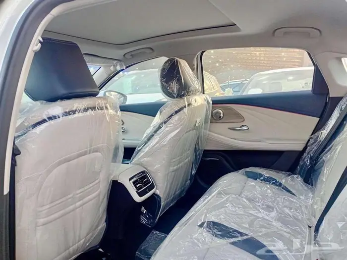 شيري اريزو 8 لاكجيري 2025 9