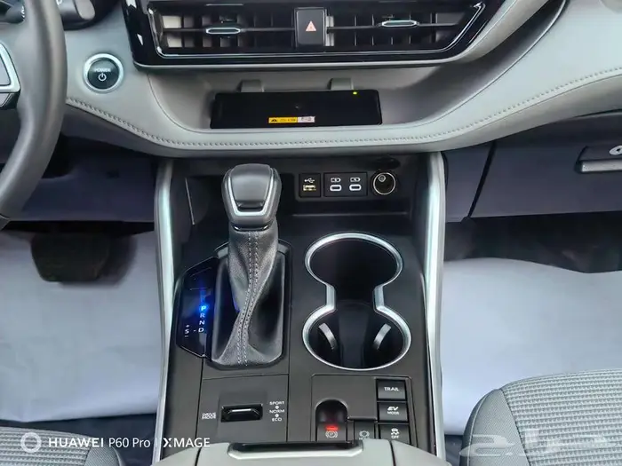 تويوتا هايلاندر GLE هايبرد موديل 2023 15