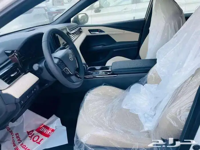 تويوتا كامري نص فل موديل 2025 كاش و اقساط 12