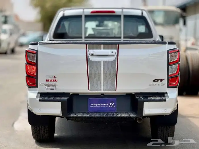ايسوزو D-Max GT غمارتين دبل 2026 13