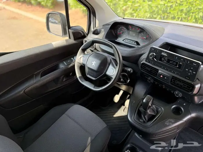 بيجو بارتنر موديل 2023 بضاعة ممشي 90 الف وكالة 37 الف ريال 7