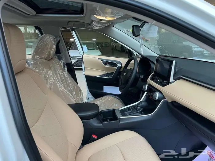 تويوتا راف فور XLE بنزين 2024 متاح اقساط و كاش 7