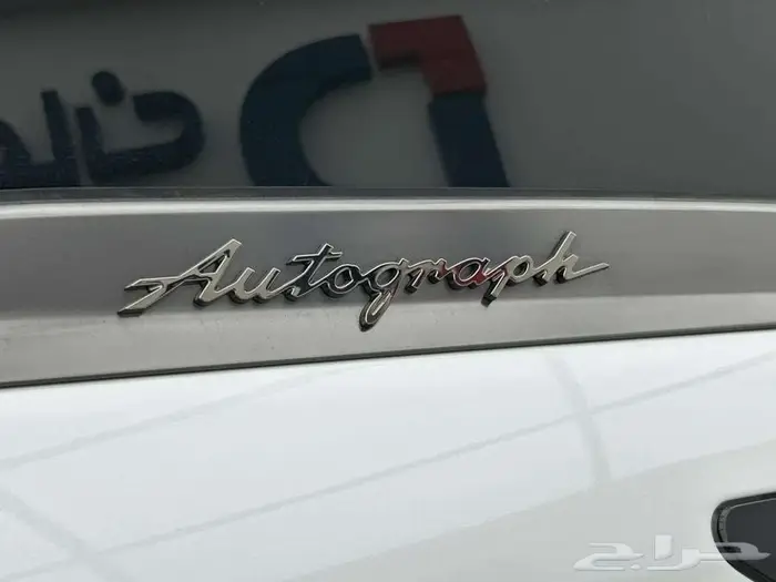 انفينتي QX80 اوتو جراف 2025 قياده تجمع بين القوه و الفخامه 27