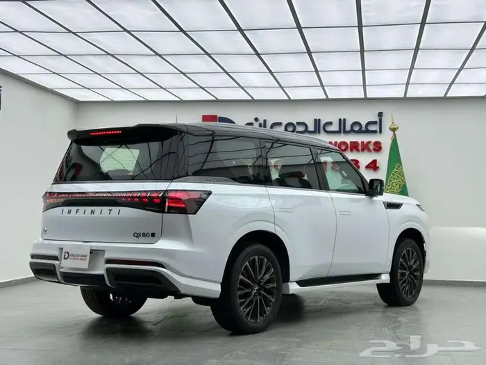 انفينتي QX80 اوتو جراف 2025 قياده تجمع بين القوه و الفخامه 2