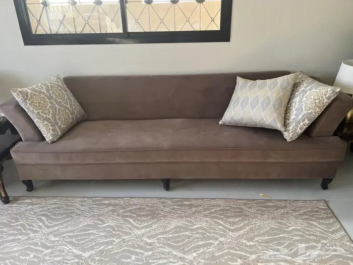 كنب صاله طويل حاله ممتازه 0