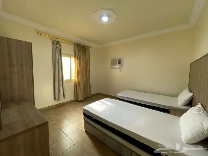 شقة مؤثثة للإيجار الشهري و السنوي في جدة حي النزهة 5