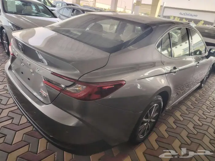 كامري E استاندر هايبرد 2025 1