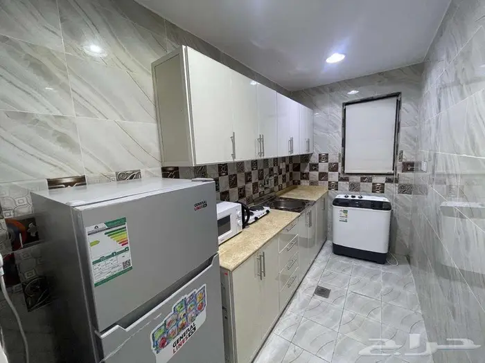 شقة فاخرة مؤثثة للإيجار الشهري والسنوي في جدة حي الروضة 4