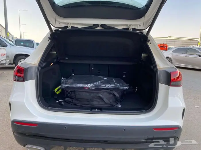 مرسيدس GLA200 جفالي 2023 اصفار 21