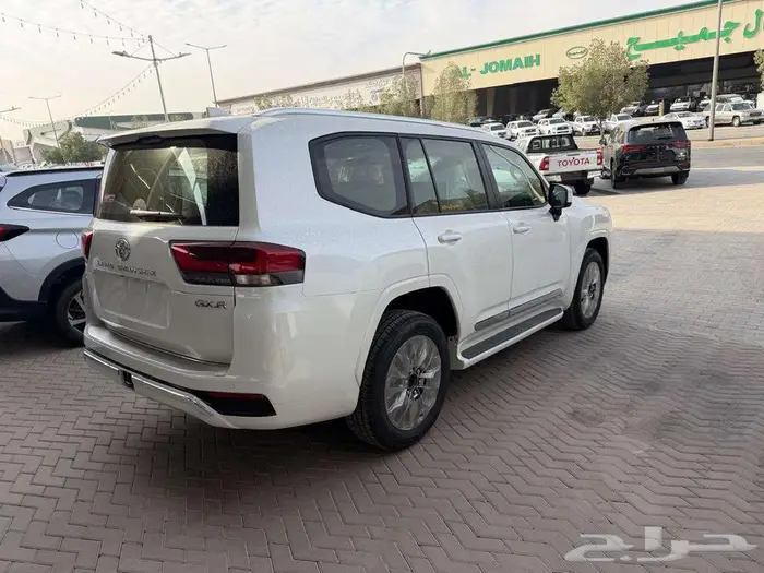 عرض خاص تويوتا لاندكروزر جكسار l4 2026 بالنقد والتقسيط 7