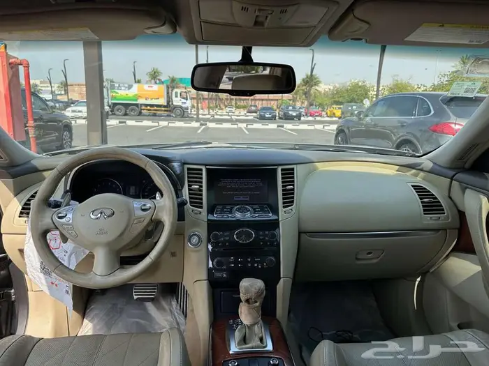 إنفينيتي QX70 5