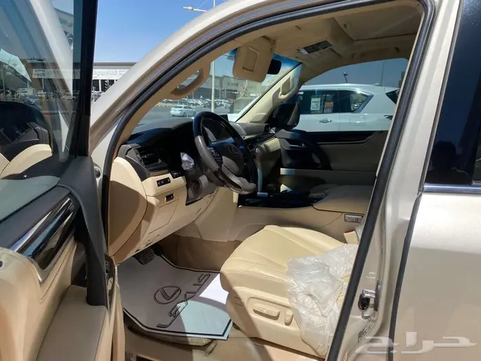 لكزس LX570 2016 5