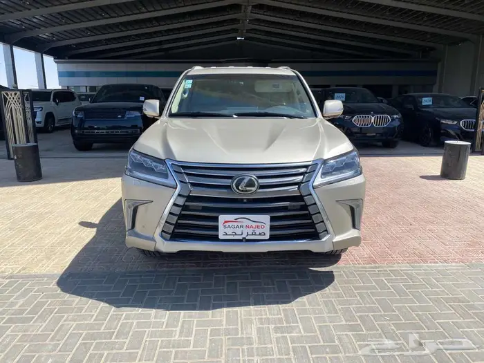 لكزس LX570 2016 0