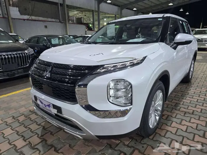 ميتسوبيشي اوتلاندر جميع الفئات 2025 7