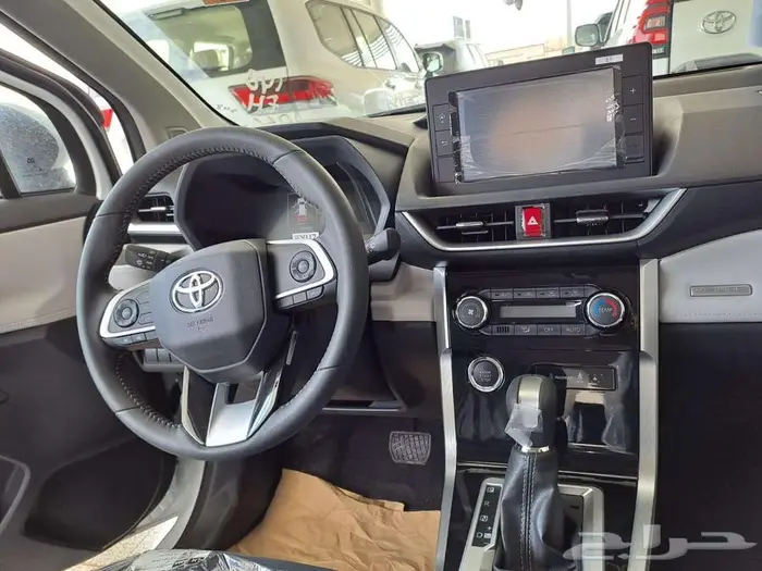 تويوتا فيلوز 2025 GLX 3