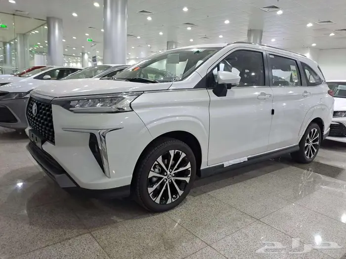 تويوتا فيلوز 2025 GLX 8