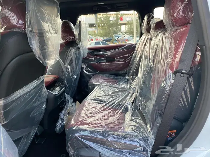 نيسان - بترول بلاتينيوم موديل 2025. 8