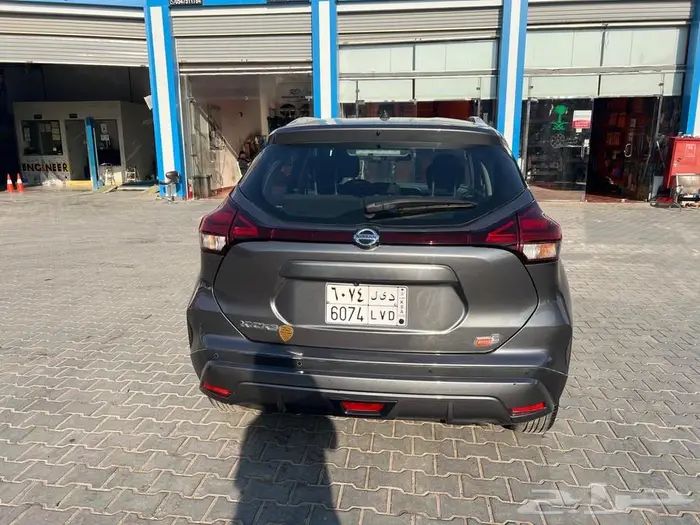 نيسان كيكس SV نص فل موديل 2021 (لون رمادي) 2