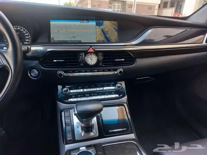 جينسيس G90 2017 رويال V6 نظيفة وكالة 33