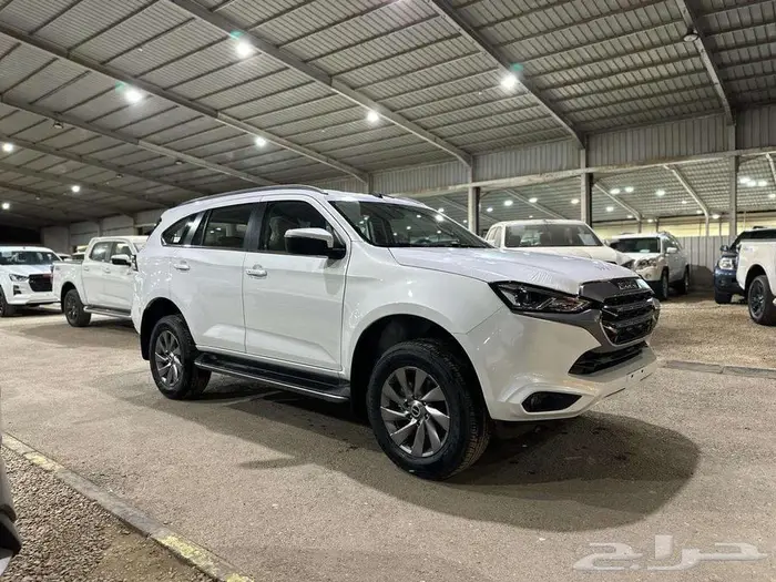 ايسوزو ام يو اكس فل كامل بدون دبل 2023- M U X 3