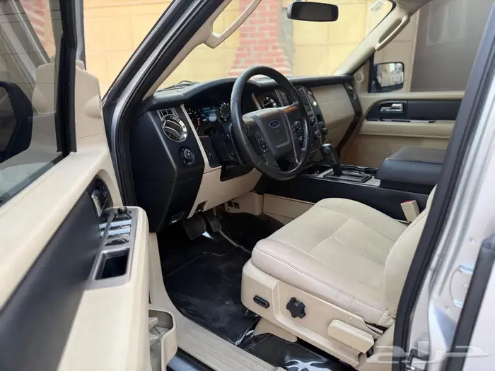 فورد أكسبديشن شاص طويل بدون دبل 12