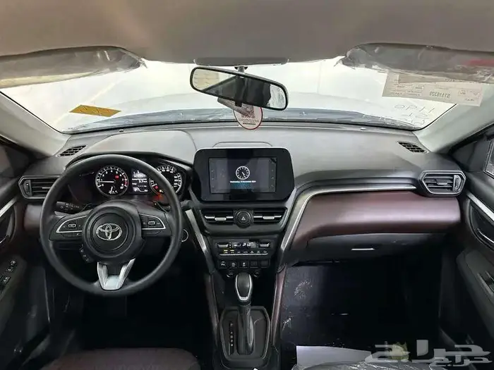 تويوتا اوربان 2026 ( عروض على الاقساط ) 3