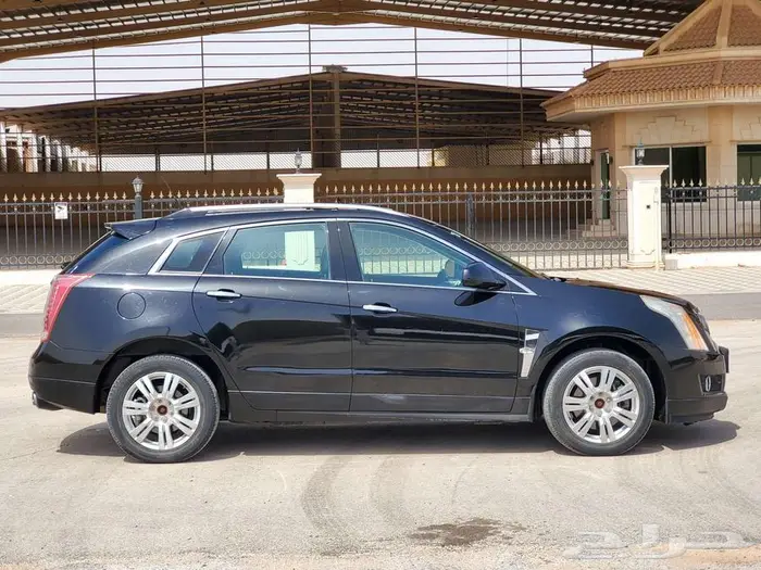 كاديلاك SRX 2011 9