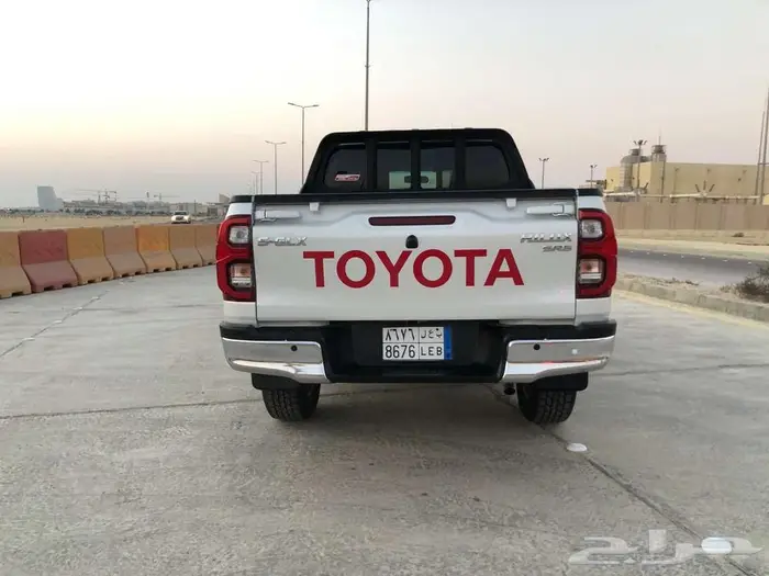 هايلوكس 2025 فل كامل تمتيك S_GLX بنزين دبل ممشي34 5