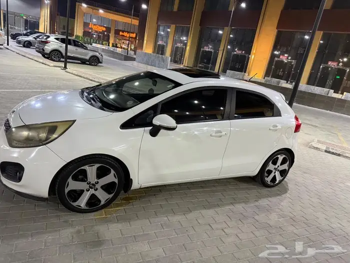 كيا ريو هاتشباك 2013 فل كامل 0