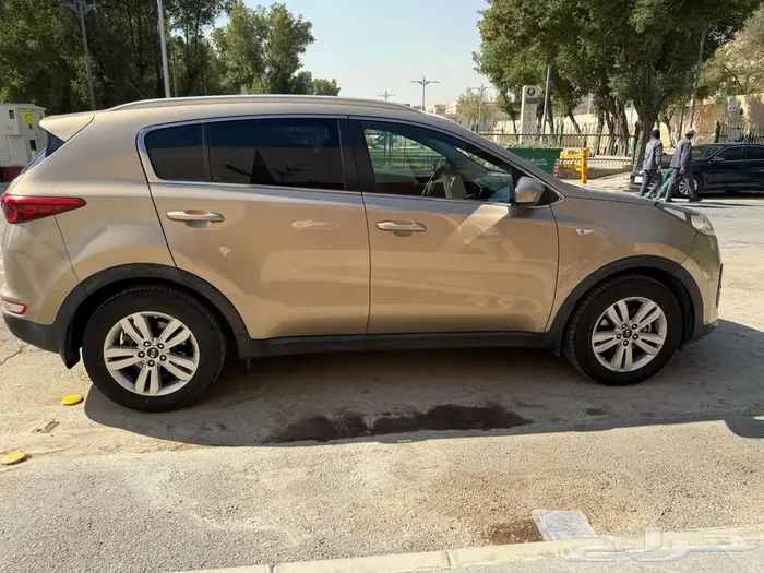 كيا سبورتاج 2017 ستاندر 1.6 نظيف جدا 10