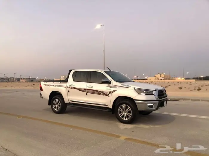 هايلوكس 2025 فل كامل تمتيك S_GLX بنزين دبل ممشي34 38