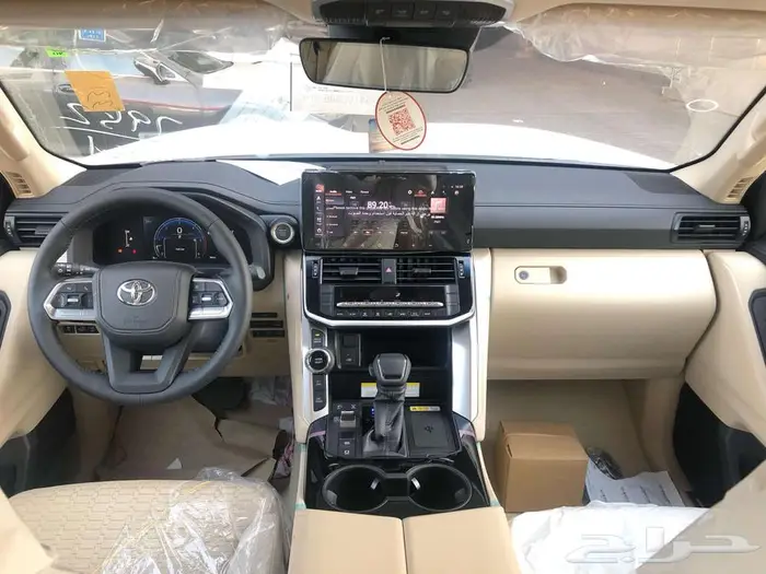 تويوتا جيب لاندكروزر GXR L3 بنزين أبيض 2026 سعودي 3