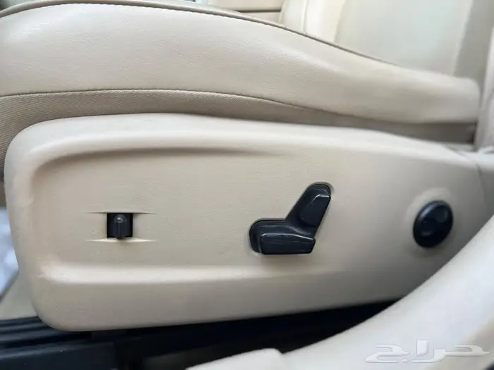 كرايسلر ممشى قليل بحالة ممتازة 34